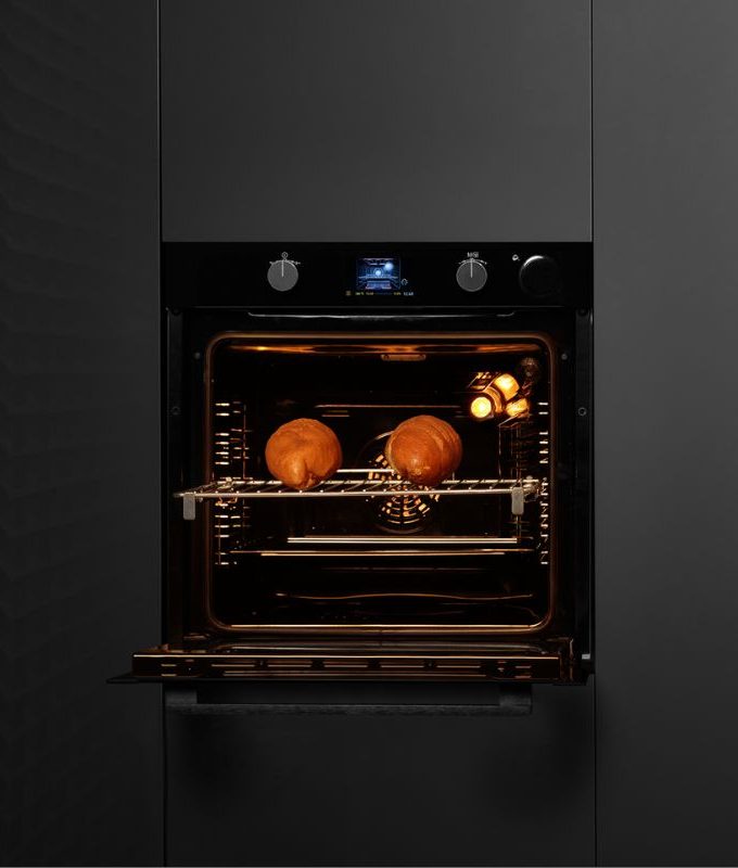 Không gian lắp đặt lò nướng đa năng Malloca MSO-B75TFT